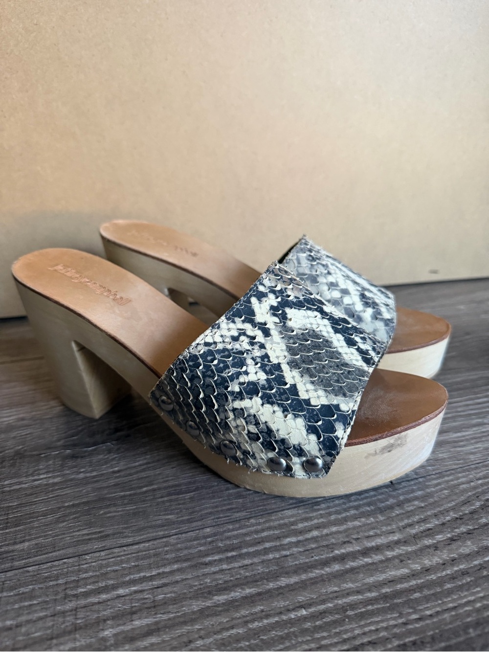 Jeffrey Campbell Dlight Snakeskin Print Leather Wooden Clogs Sz 8